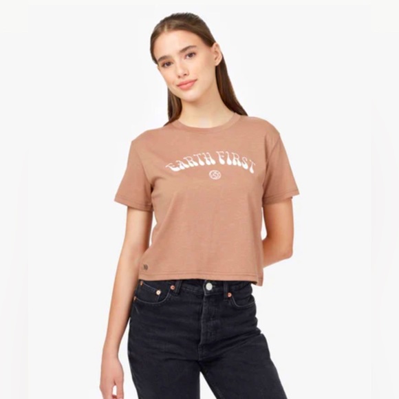 Cropped T-shirt Earth First XL, mushroom color - Picture 1 of 6